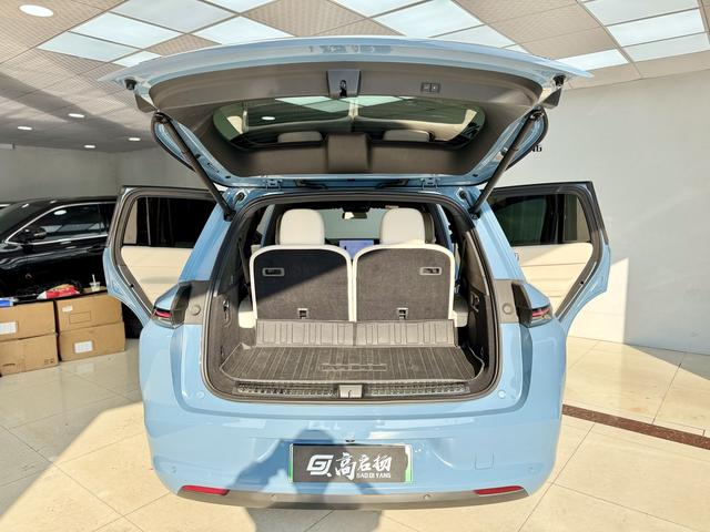 Certificated Pre-Owned Li Auto L8 2023 Pro Edition -u22301154