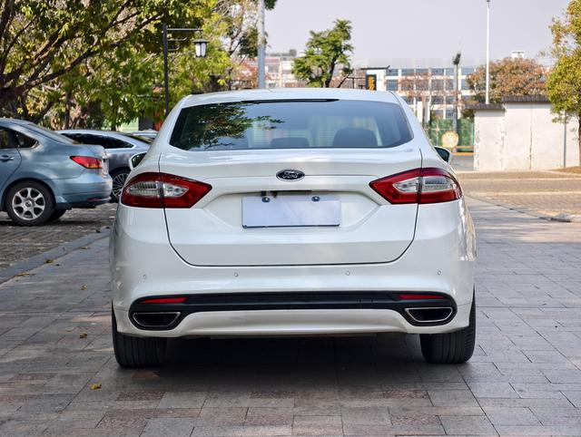 Certificated Pre-Owned Ford Mondeo 2013 1.5L GTDi180 Fashionable Edition - u22483535