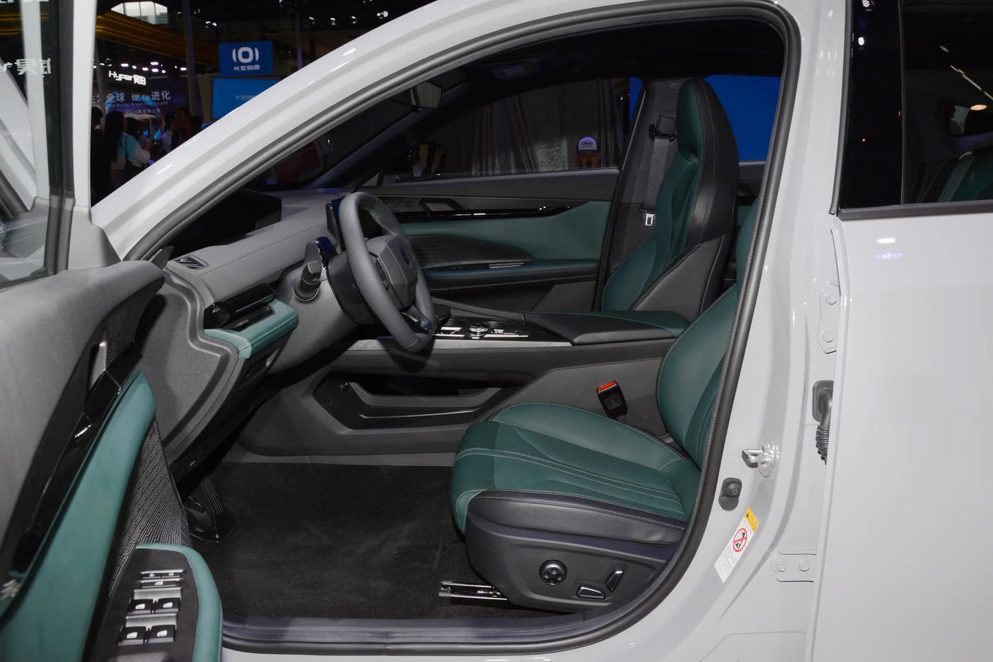 Changan Changan UNI-V Zhidian iDD -Hybride PHEV