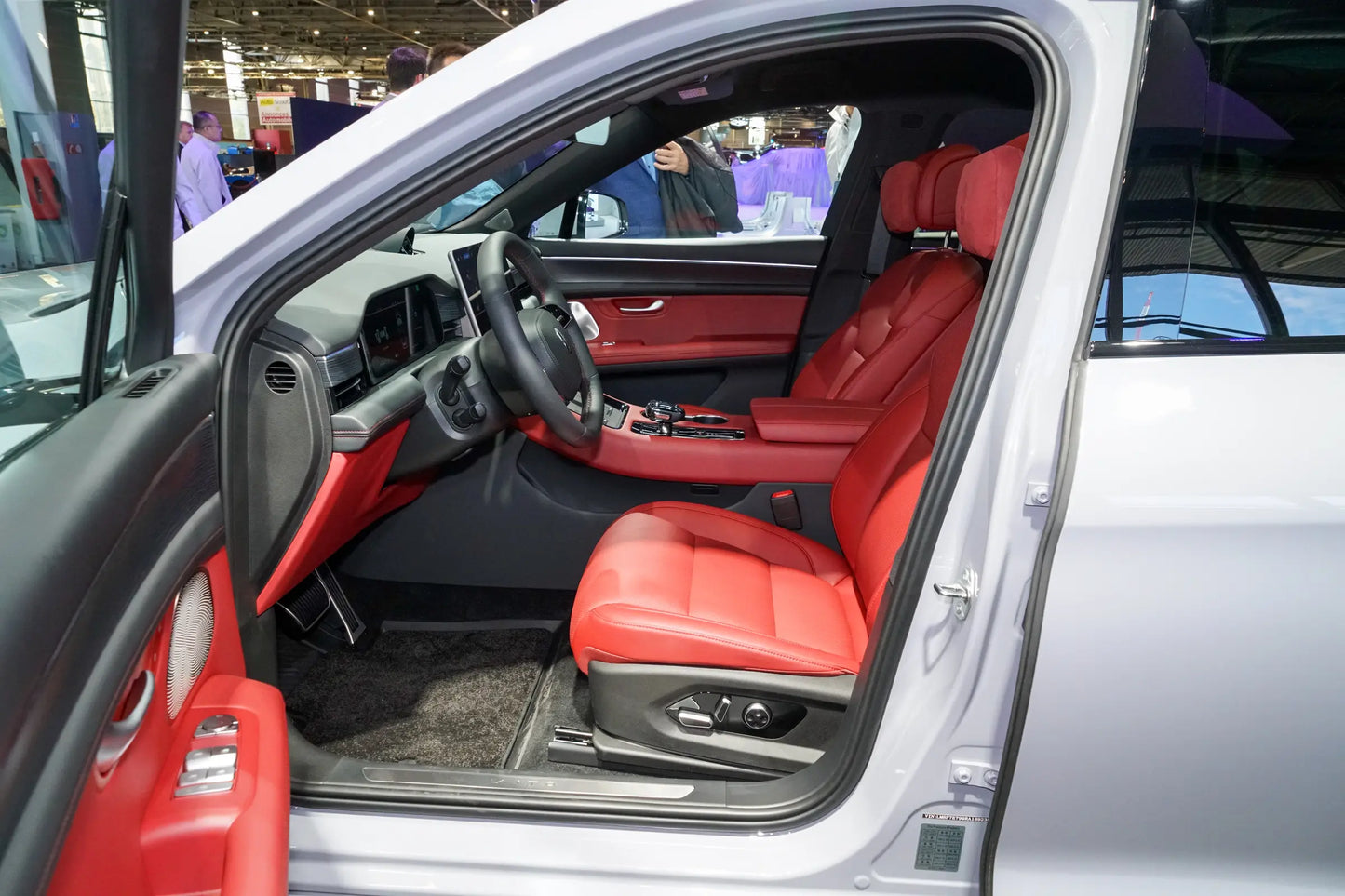 Seres Auto AITO M5-Hybride REEV