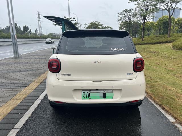 Pre-Owned Yiwei 3 2023 Model 505km Air