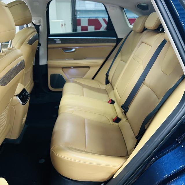 Certificated Pre-Owned Wenjie M5 2022 Extended-Range Rear-Wheel Drive Standard Edition -u22384438