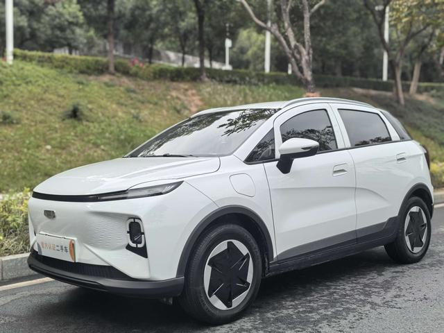 Certificated Pre-Owned Geely Geometry E Firefly 2024 301KM Starlight -u22547366