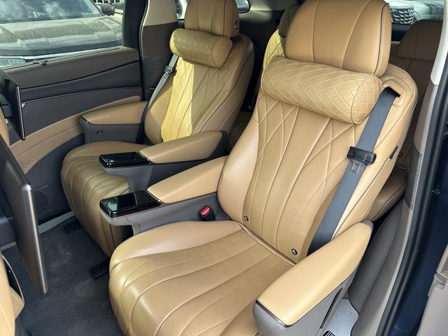 Certificated Pre-Owned Denza D9 DM 2022 970 4WD Flagship Edition -u22079054