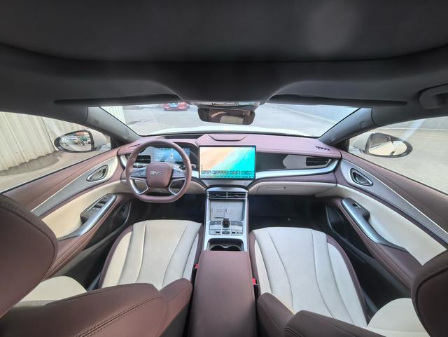 Certificated Pre-Owned BYD Seal 07DM 2025 Intelligent Driving Version DM-i 125KM Premium -u22691815