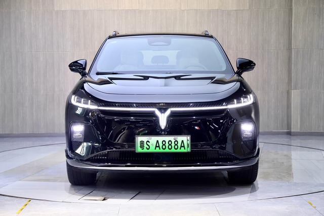 Certificated Pre-Owned VOYAH Zhiyin 2024 Long Range Super Charging Edition -u22731990