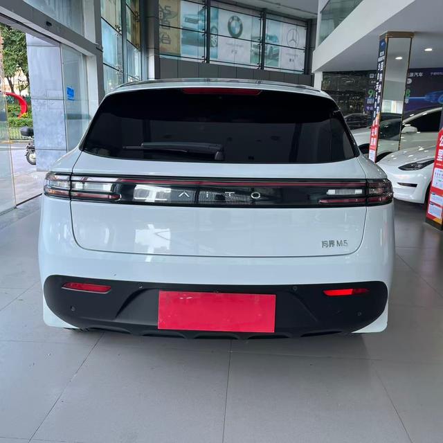 Certificated Pre-Owned Wenjie M5 2022 Extended-Range Four-Wheel Drive Ultimate Edition -u22408398