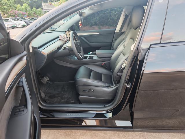 Pre-Owned Model Y 2021 Long-Range All-Wheel Drive Version (3D3/3D7)