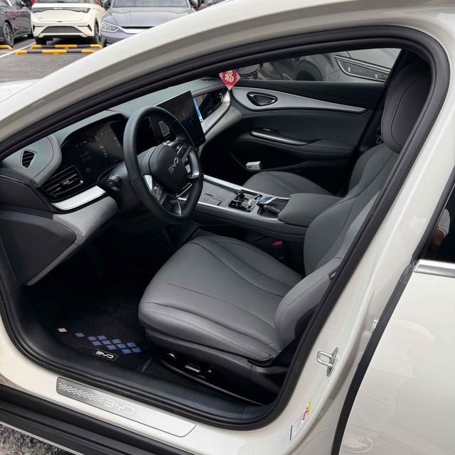 Certificated Pre-Owned BYD Seal 07DM 2025 Intelligent Driving Edition DM-i 125KM Premium Version -u21540427