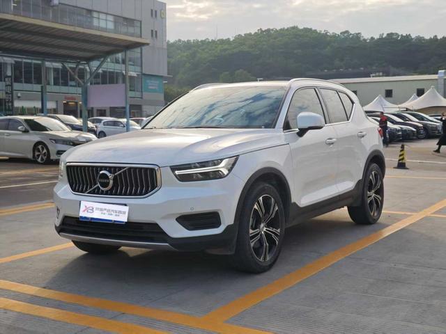 Certificated Pre-Owned Volvo XC40 2022 T4 AWD Inscription Plus - u22050806