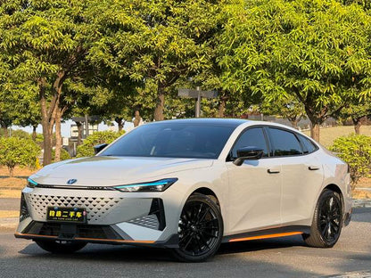 Certificated Pre-Owned Changan UNI-V 2025 1.5T 500Bar Premium Sport Edition - u22607424