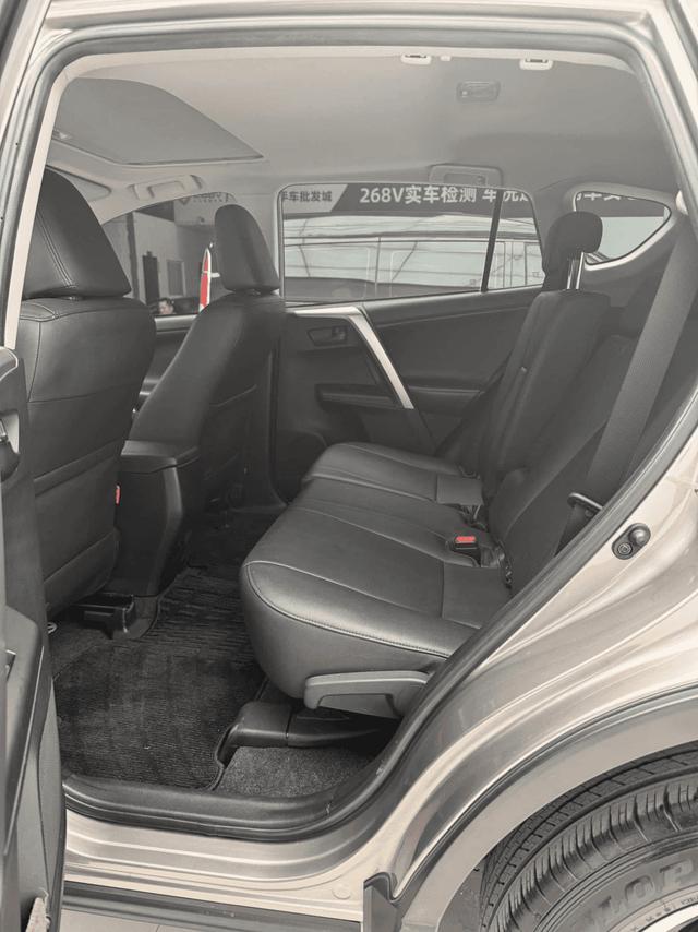 Certificated Pre-Owned GAC Toyota RAV4 Rongfang 2016 2.0L CVT Two-wheel Drive Fashion Edition - u22059819