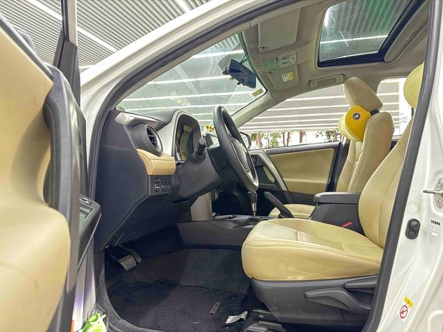 Certificated Pre-Owned RAV4 Rongfang 2016 2.0L CVT Two-Wheel Drive Fashion Edition - u22322944