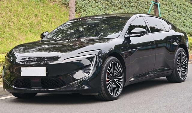 Pre - Owned Avita 12 2025 Ultra Rear - Wheel Drive Extended - Range Edition