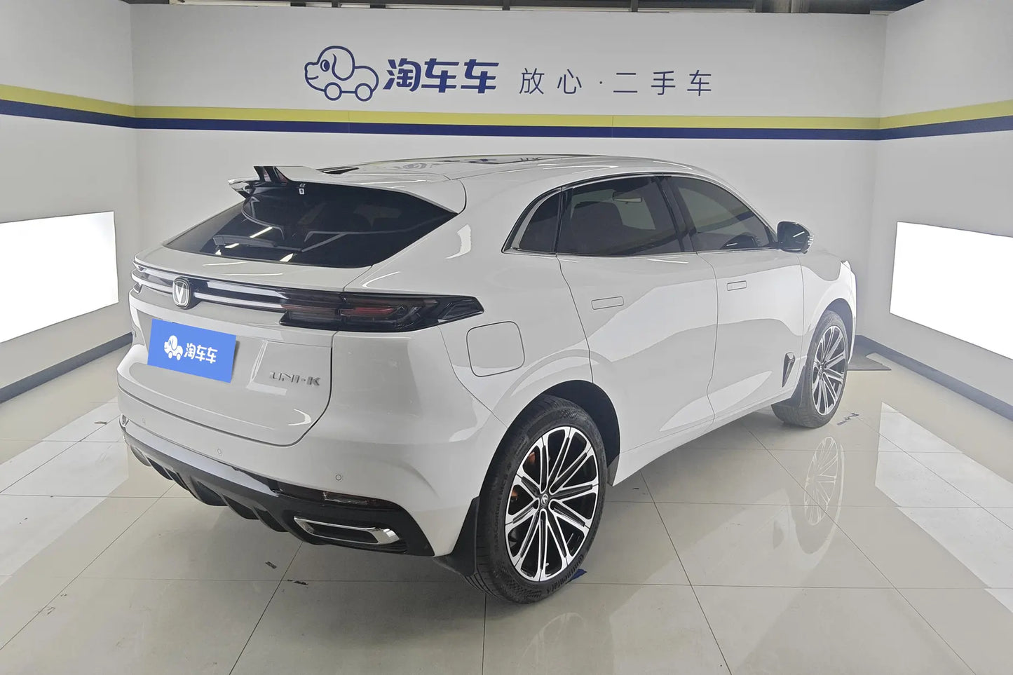 Certificated Pre-Owned Changan UNI-K Intelligent Electric iDD 2023 Model Intelligent Electric iDD 1.5T 135km Intelligent Leadership Version -u22524559