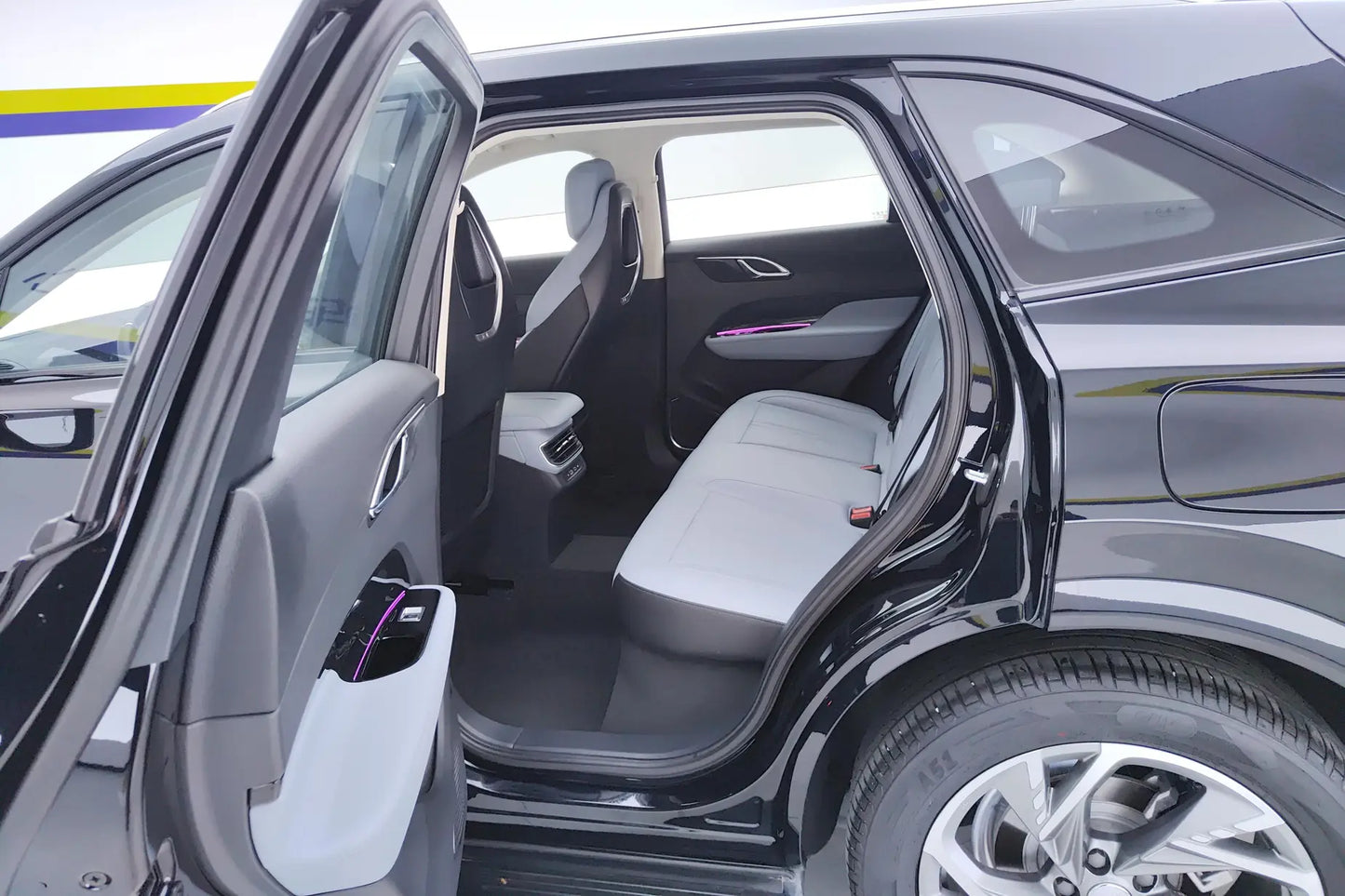 Certificated Pre-Owned Hongqi HS3 PHEV 2024 Edition 115km Jinwei Version -u22542093