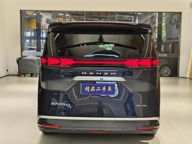Certificated Pre-Owned Denza D9 DM 2024 Edition 980 4WD Flagship Model -u21888201