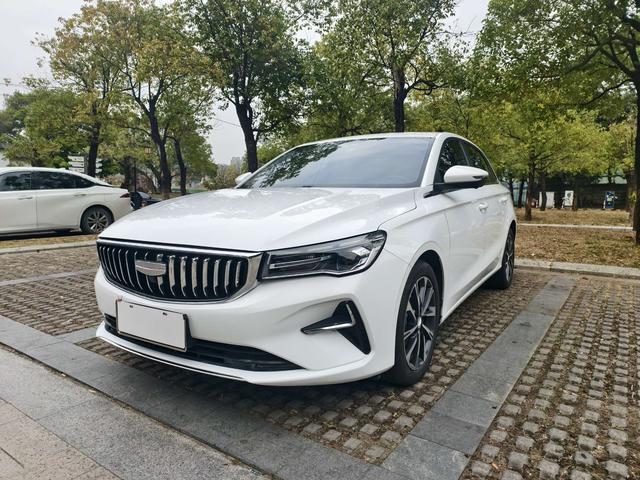 Certificated Pre-Owned Geely Emgrand 2025 4th Generation 1.5L CVT Premium Edition - u22611337