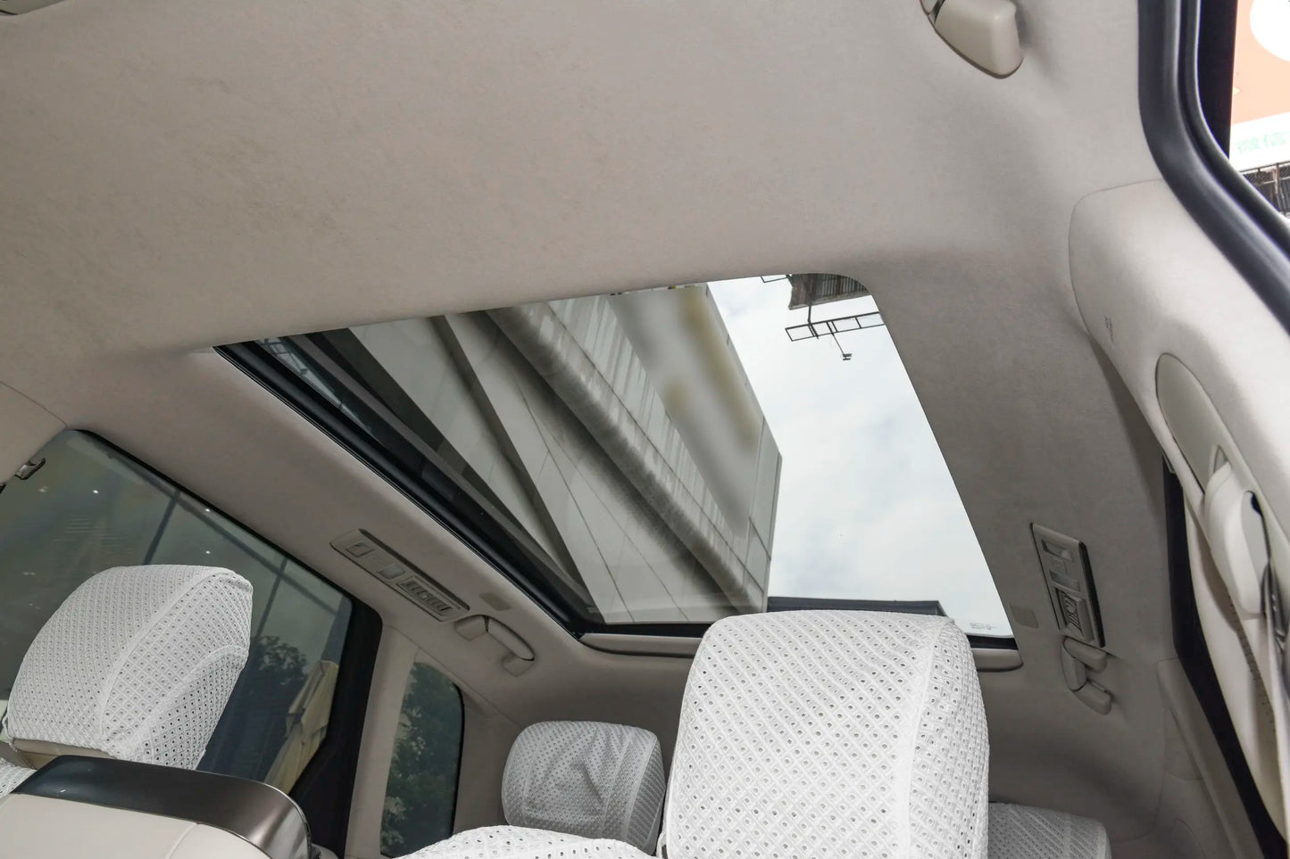Toyota Century Shiji - Hybride PHEV