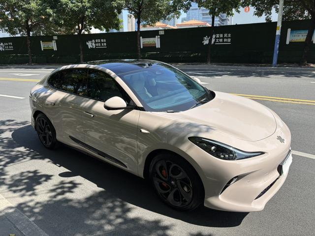 Pre-Owned IM LS6 2025 Long-Range Lizard Intelligent Enjoyment Version