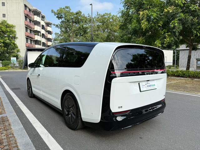 Li Auto MEGA 2024 Ultra Version d'occasion