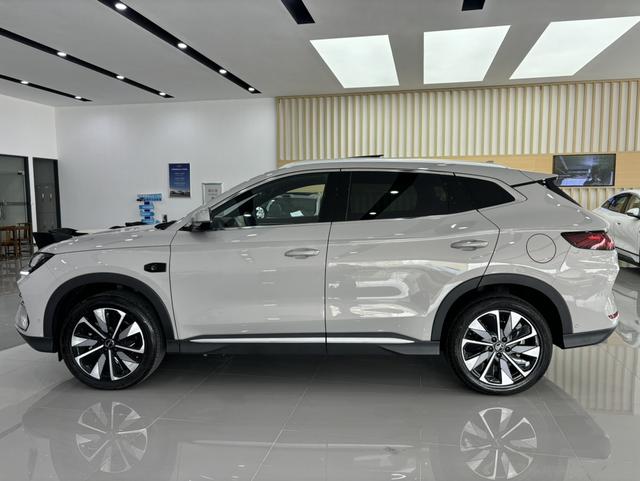 Pre-Owned BYD Song PLUS EV 2025 Smart Driving Version 520KM Premium Type