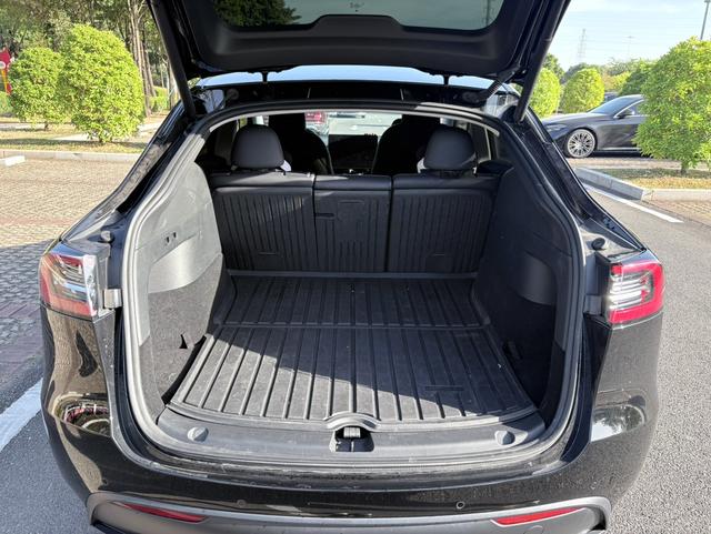 Pre-Owned Model Y 2023 Rear-Wheel Drive Edition