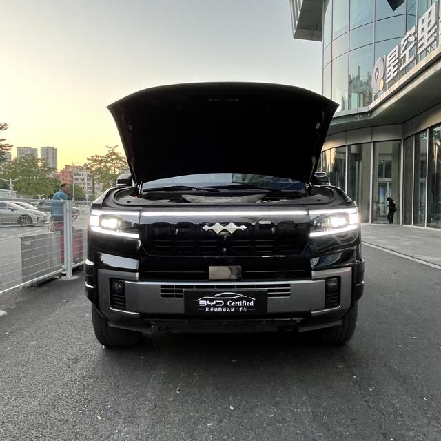 Certificated Used Formula Leopard 8 2025 Brave & Wise Flagship Edition 7-Seater