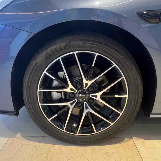 Certificated Used BYD Seal 07DM 2025 Intelligent Driving Edition DM-i 125KM Elite Version