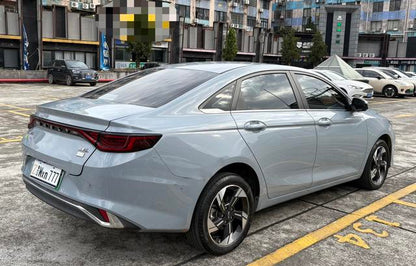 سيارة جيلي إمجراند L HiP 2022 1.5TD-DHT Pro 100KM Super Rui مستعملة معتمدة