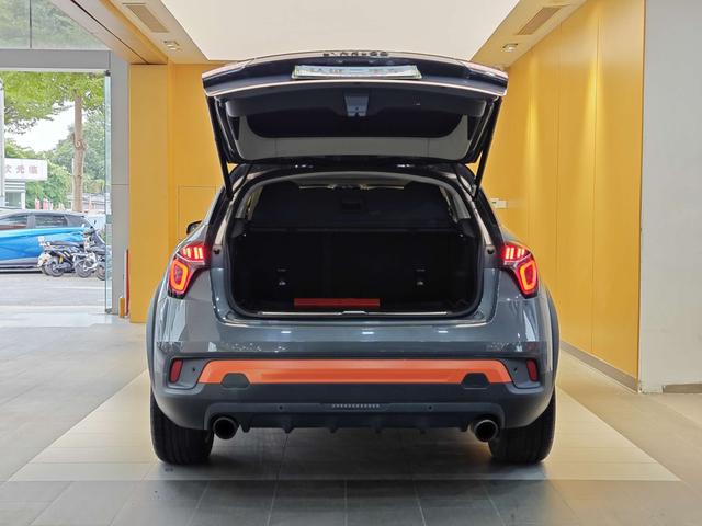 سيارة Lynk &amp; Co 02 PHEV 2019 1.5T Pro مستعملة معتمدة