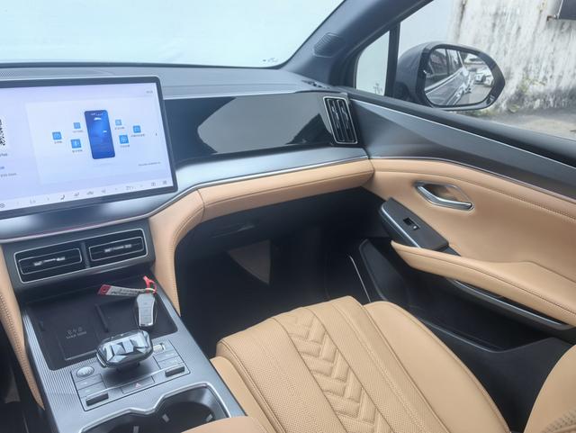 Certificated Used BYD Song L DM 2025 Intelligent Driving Edition DM-i 112KM Beyond Model