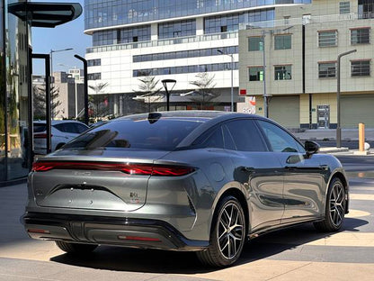 Certificated Used BYD Han L DM 2025 DM-p 180KM 4WD LiDAR Flagship Edition