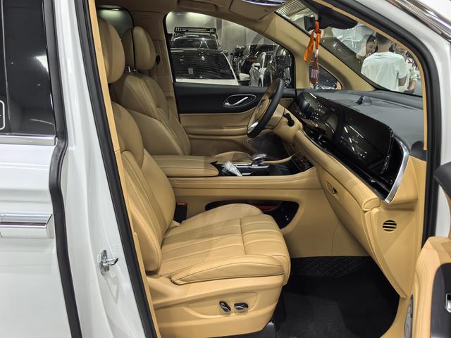 Certificated Used VOYAH Dreamer PHEV 2024 Long Range Premium Edition