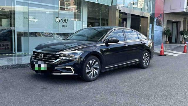 Certificated Used SAIC Volkswagen Passat PHEV 2019 430PHEV Hybrid Luxury Edition