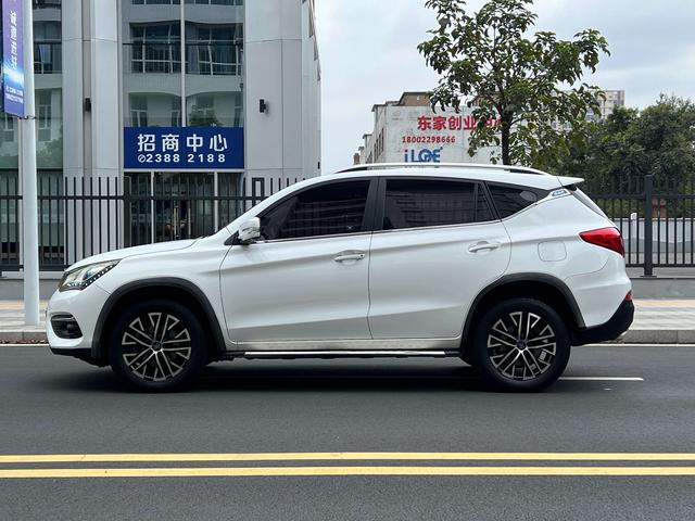 BYD Song DM 2017 1.5TID 4x4 permanent Édition Luxe d'occasion certifiée