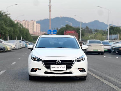 Certificated Used Mazda 3 Axela 2017 Two-Door 2.0L Automatic Luxury Type National V
