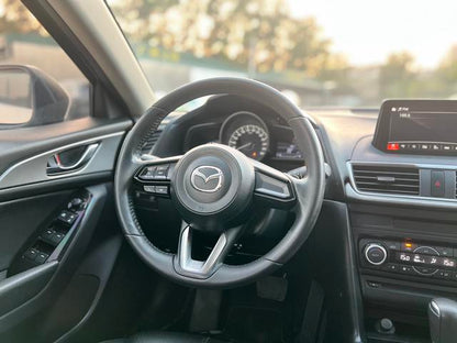Certificated Used Mazda 3 Axela 2017 Two-Door 2.0L Automatic Luxury Type National V
