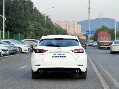 Certificated Used Mazda 3 Axela 2017 Two-Door 2.0L Automatic Luxury Type National V