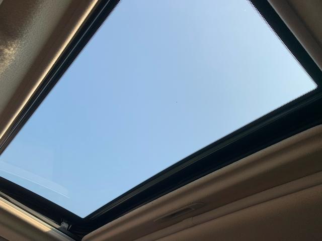 سيارة ميتسوبيشي أوتلاندر 2014 مستعملة معتمدة، سعة 2.4 لتر، دفع رباعي، إصدار فاخر ذو قيمة فائقة، 5 مقاعد