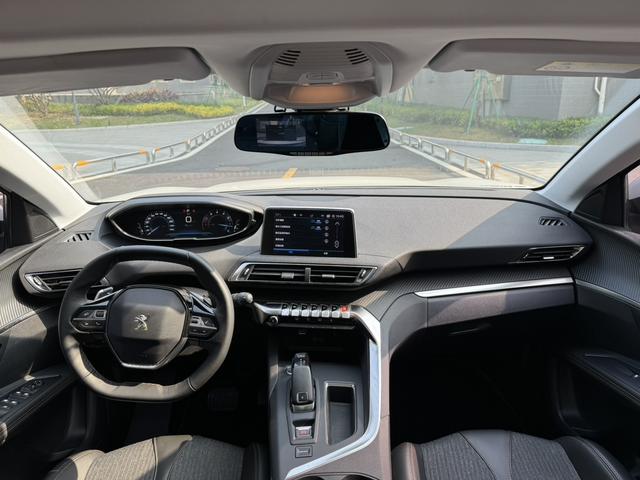 Certificated Used Peugeot 5008 2017 350THP 5-Seat Elite Edition