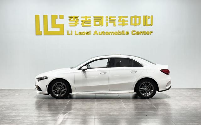 Certificated Used Mercedes-Benz A-Class 2020 A 180 L Sport Sedan Special Configuration