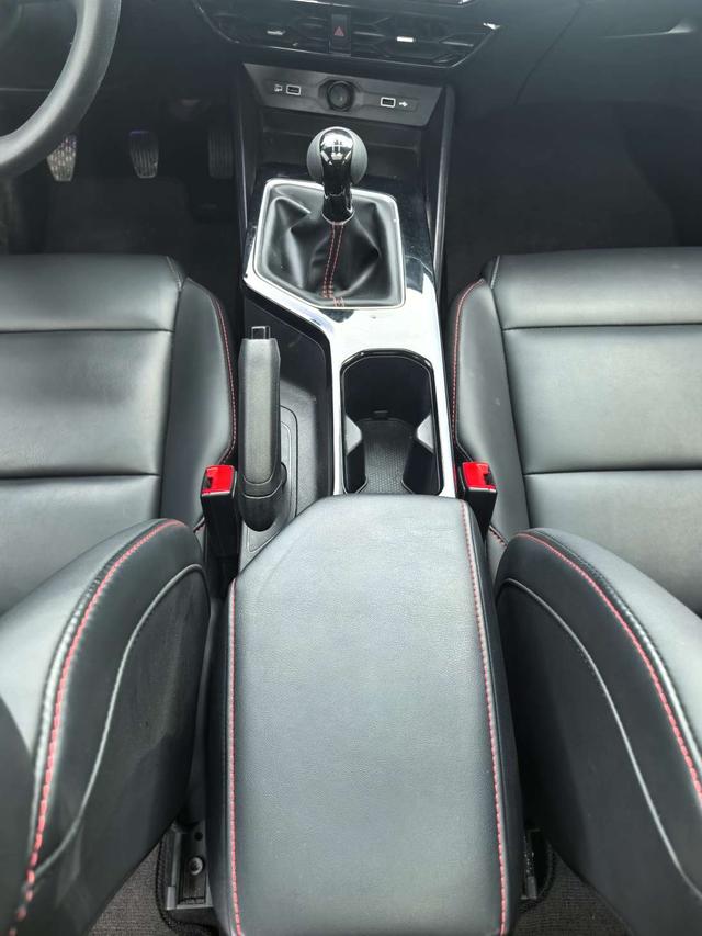 Certificated Used Roewe MG5 2022 180DVVT Manual Youth Fashion Edition