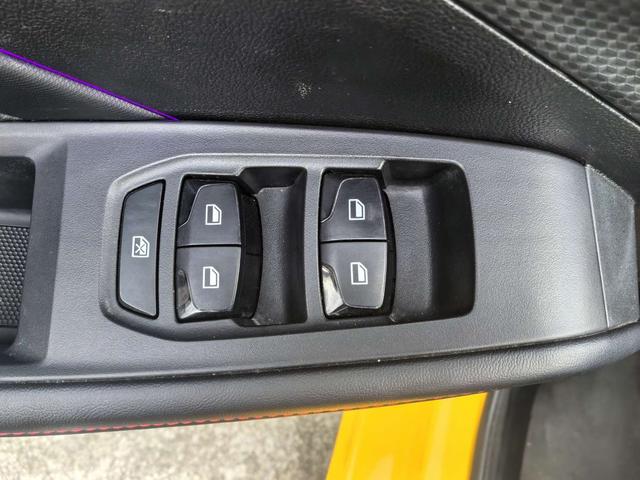 Certificated Used Roewe MG5 2022 180DVVT Manual Youth Fashion Edition