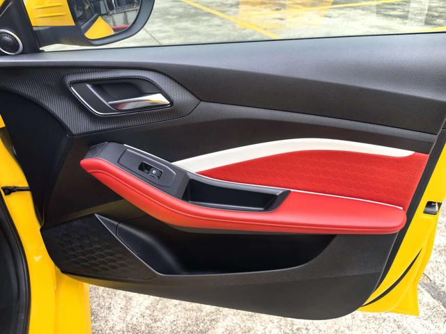 MG5 d'occasion certifiée, modèle 2021, 180DVVT CVT, édition Youth Luxury