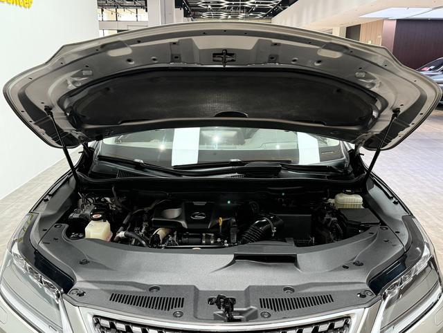 Lexus RX 300 4x4 Elegant Edition restylée, d'occasion certifiée.