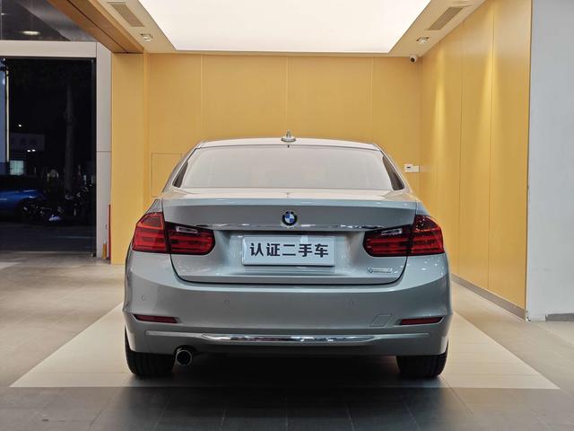 سيارة BMW الفئة الثالثة موديل 2014، طراز 320Li، مستعملة معتمدة، حزمة التصميم الفاخر