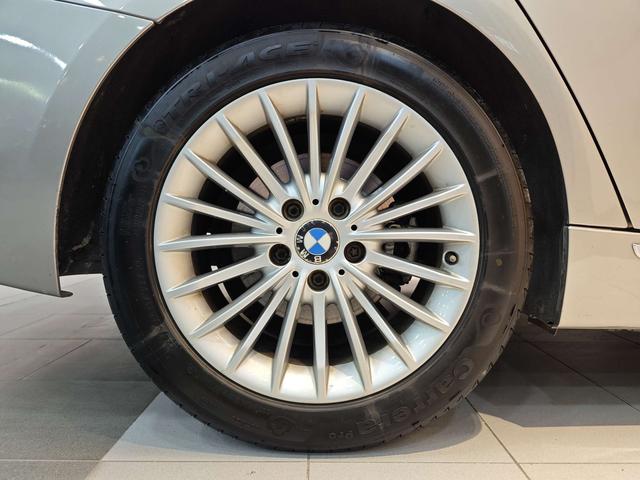 سيارة BMW الفئة الثالثة موديل 2014، طراز 320Li، مستعملة معتمدة، حزمة التصميم الفاخر