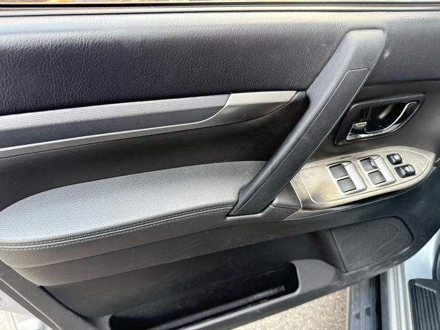 Certificated Used Mitsubishi Pajero (Imported) 2014 Model 3.0L Elite Edition