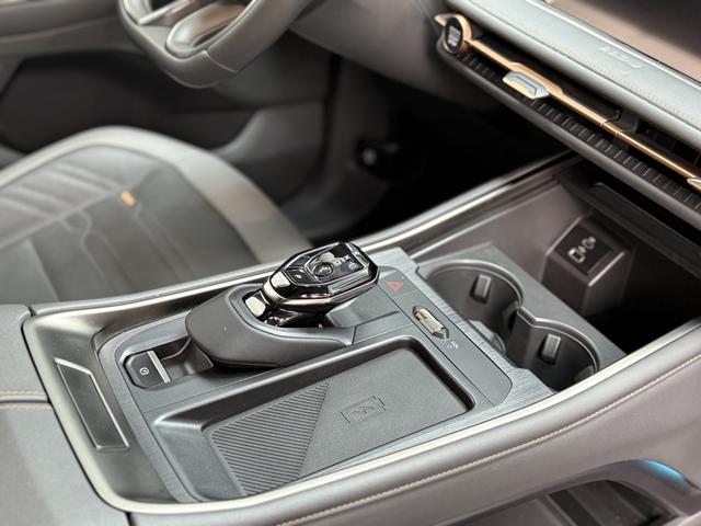 Ford Edge d'occasion certifiée, modèle 2023, Edge L 2.0T EcoBoost, traction intégrale, 7 places, version Ultimate